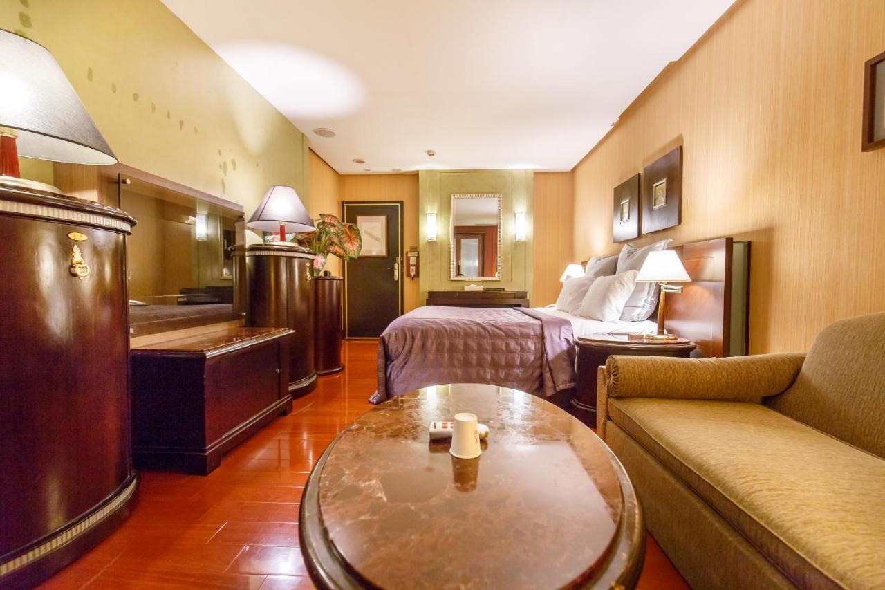 Love Tree Motel Taipei Extérieur photo